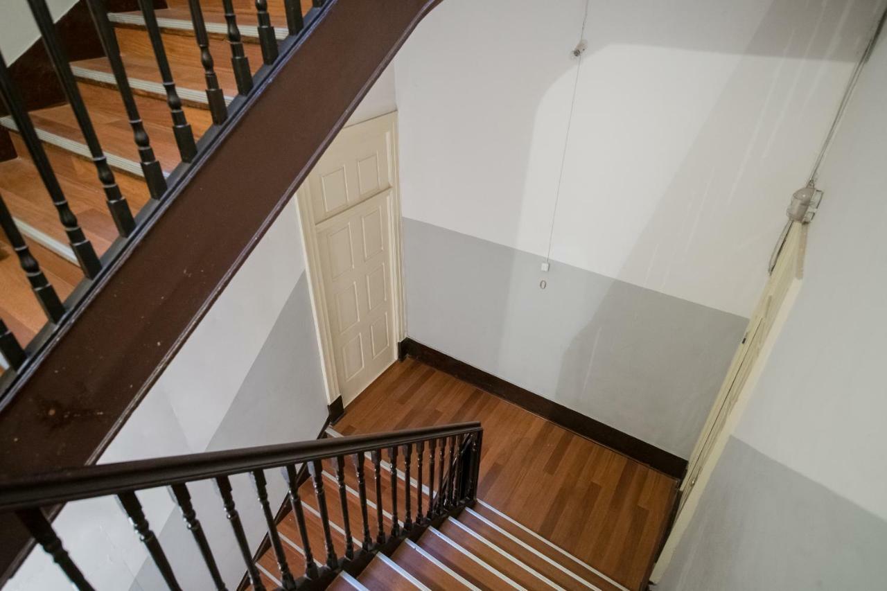 Baixa24 •p1l• Amplo Estudio Na Baixa Com Varanda Appartement *